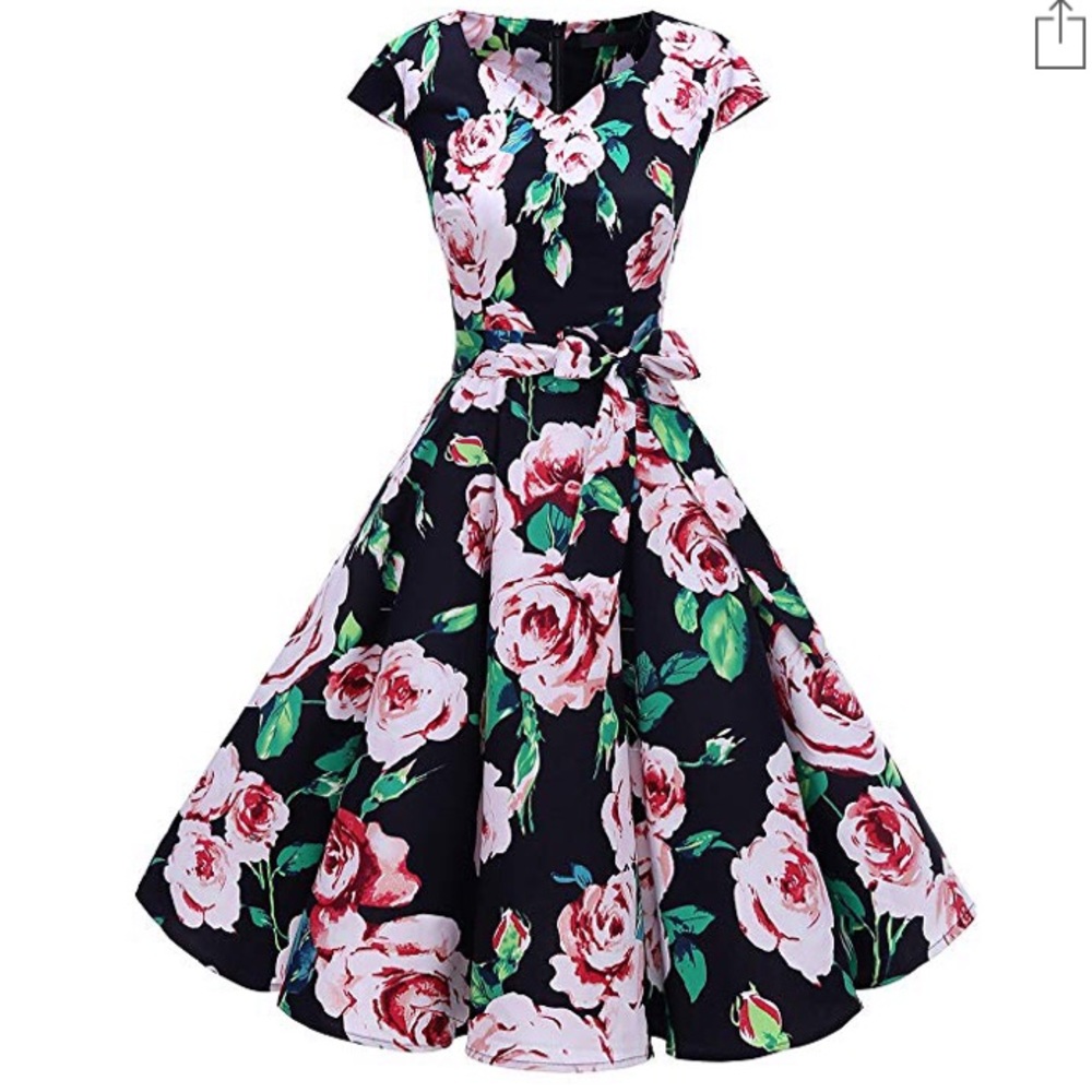 Retro dress with cap sleeves
